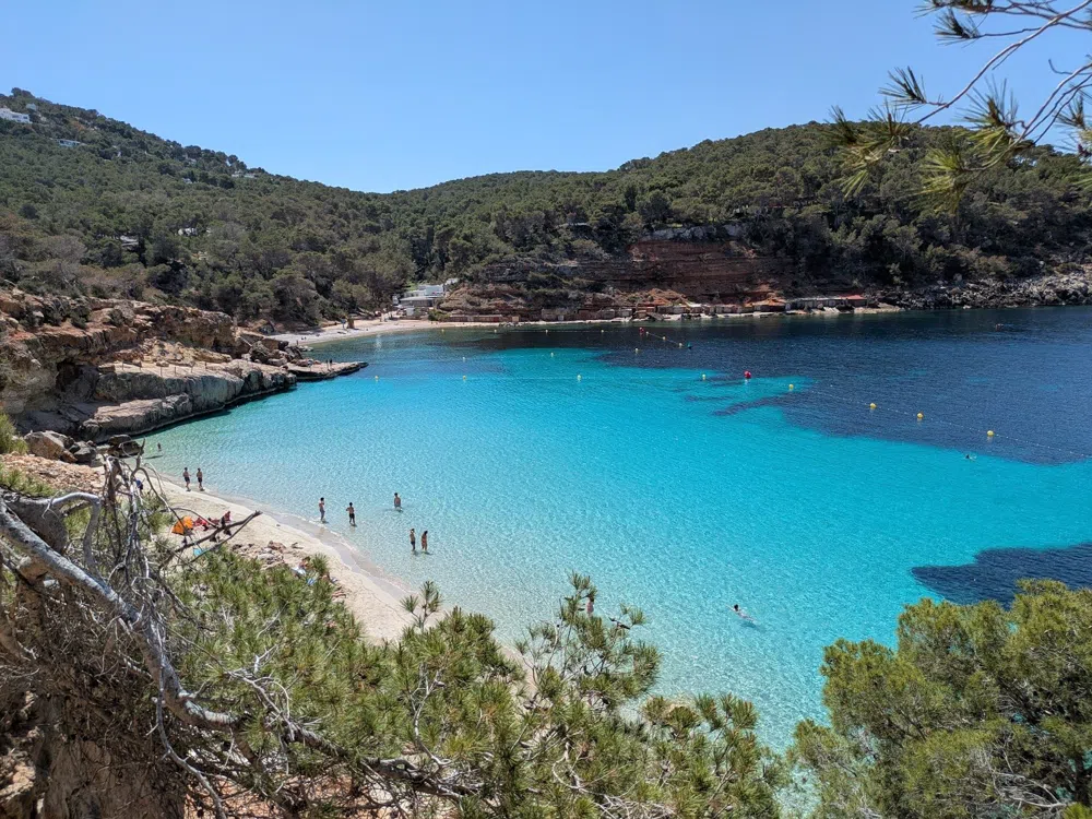 Between the Cliffs: Ibiza's Secret Calas and Where the Locals Swim