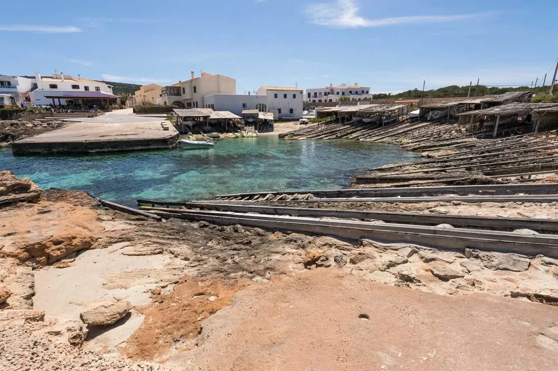 Es Caló de Sant Agustí, Ibiza