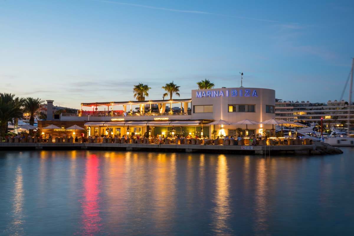 Cappuccino Grand Café Marina Ibiza, Ibiza
