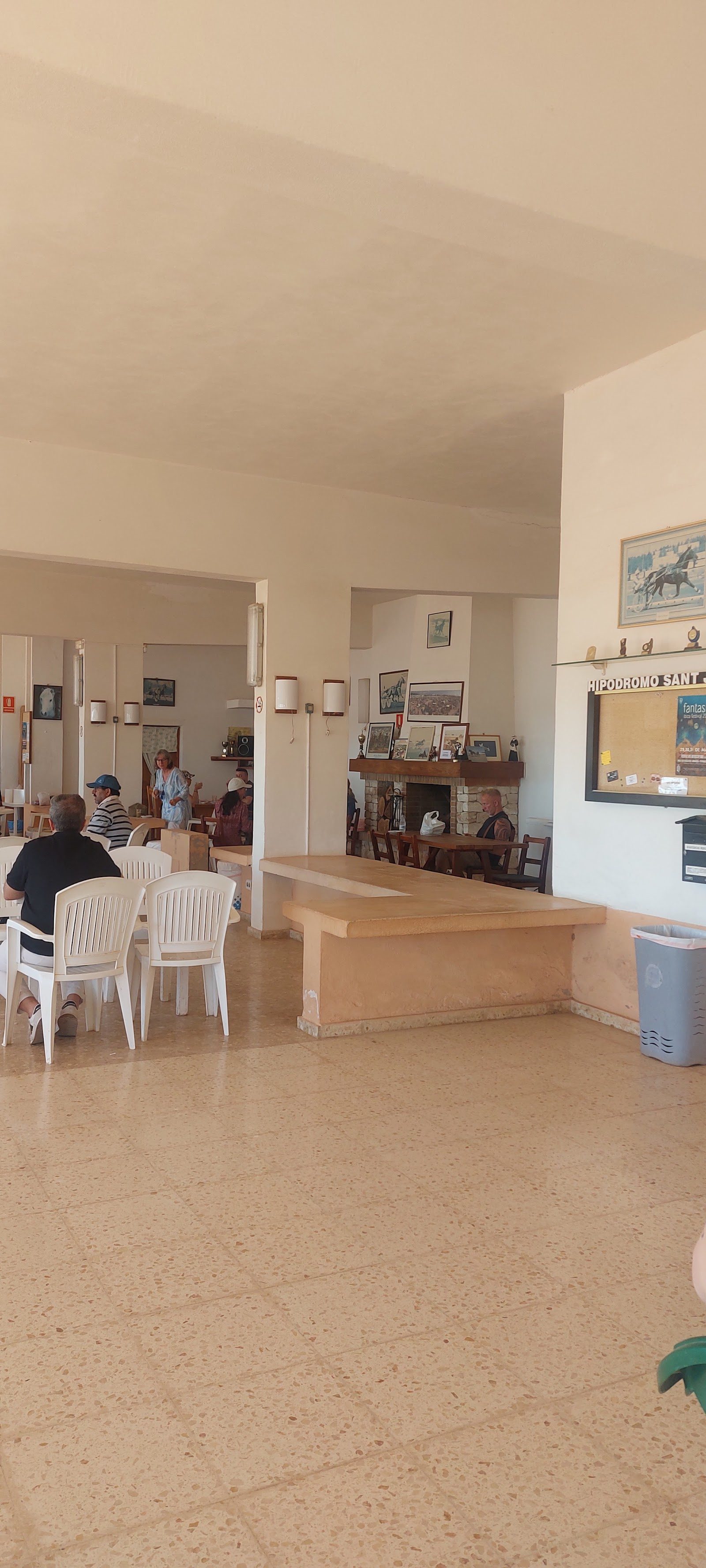 Sant Jordi Flea Market (Hipòdrom de Sant Jordi), Ibiza